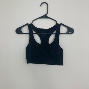 Black sports bra